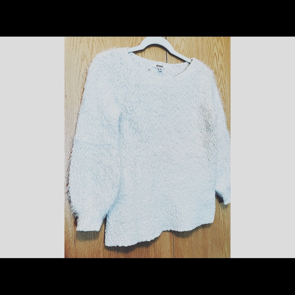 BB Dakota white sweater